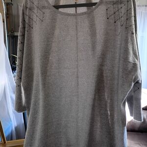 Chic Gray Women's Blouse with Studded Accents And Jewelry